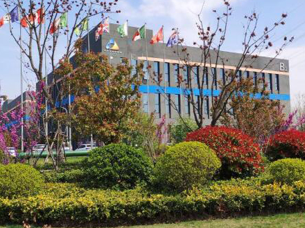 新廠房進入全面裝修階段